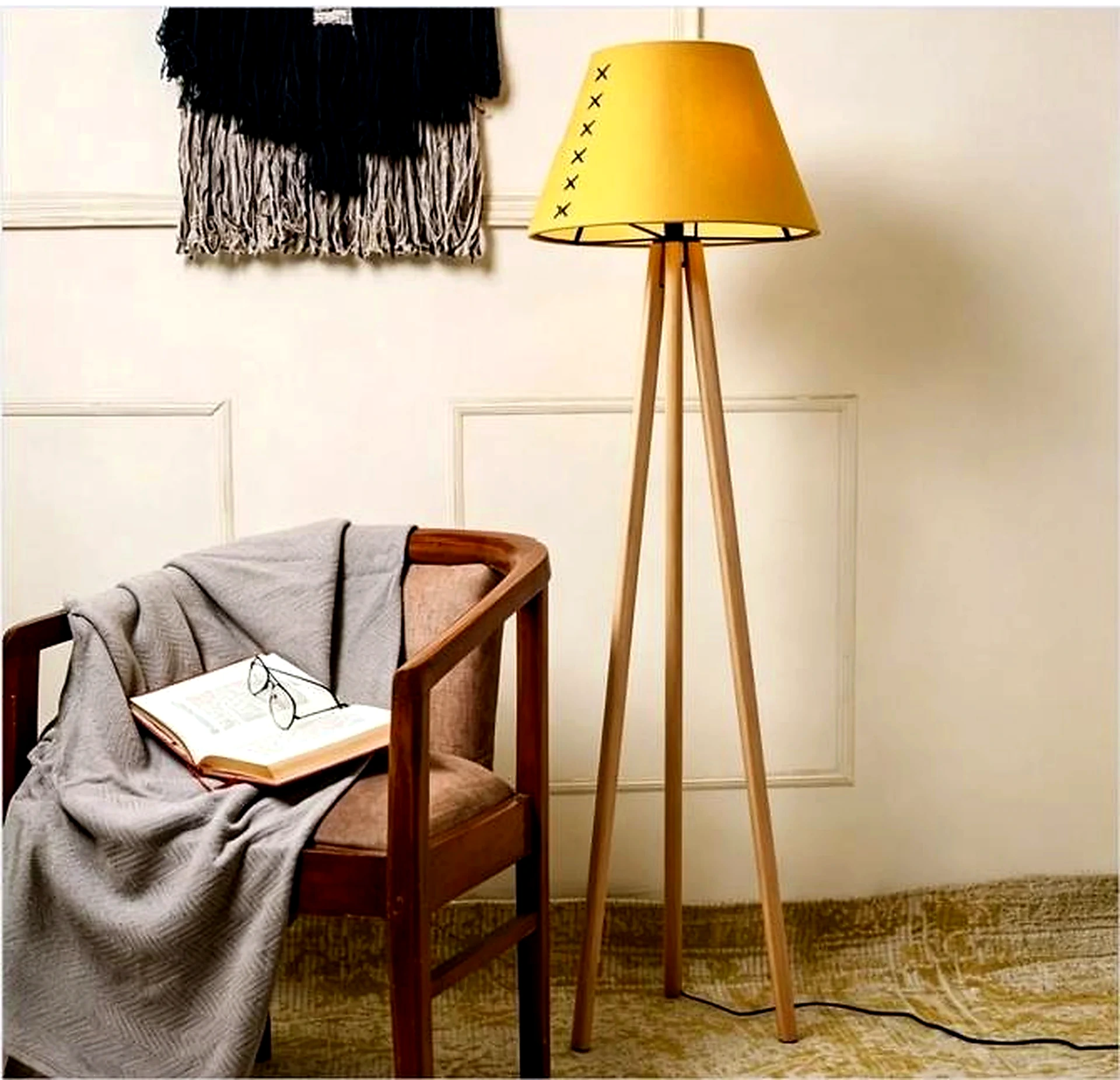 KO-XYM-0172 tripod acoustic floor lamp beside a chair